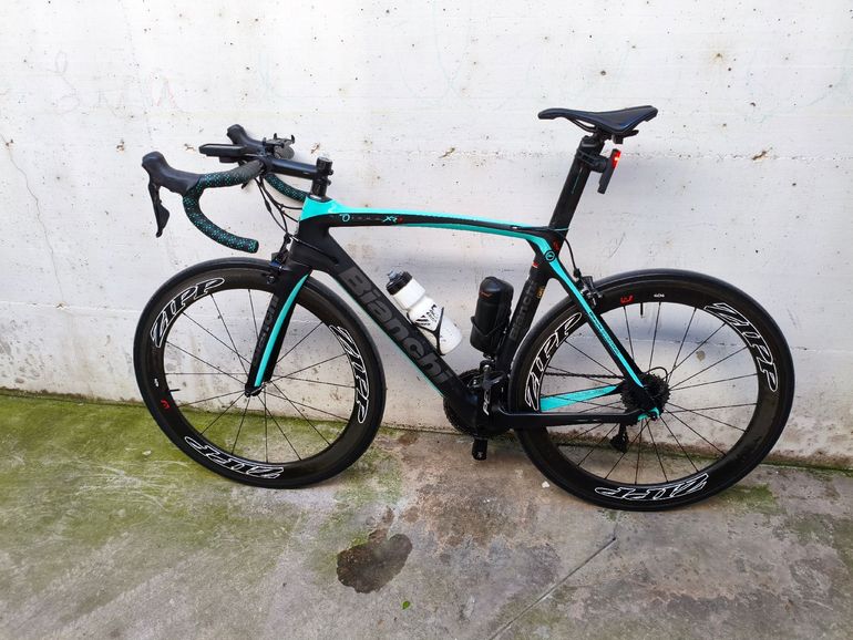Used Bianchi Oltre XR.4 Dura Ace 2017 2017 Road & Gravel, Black — image 1 of 3