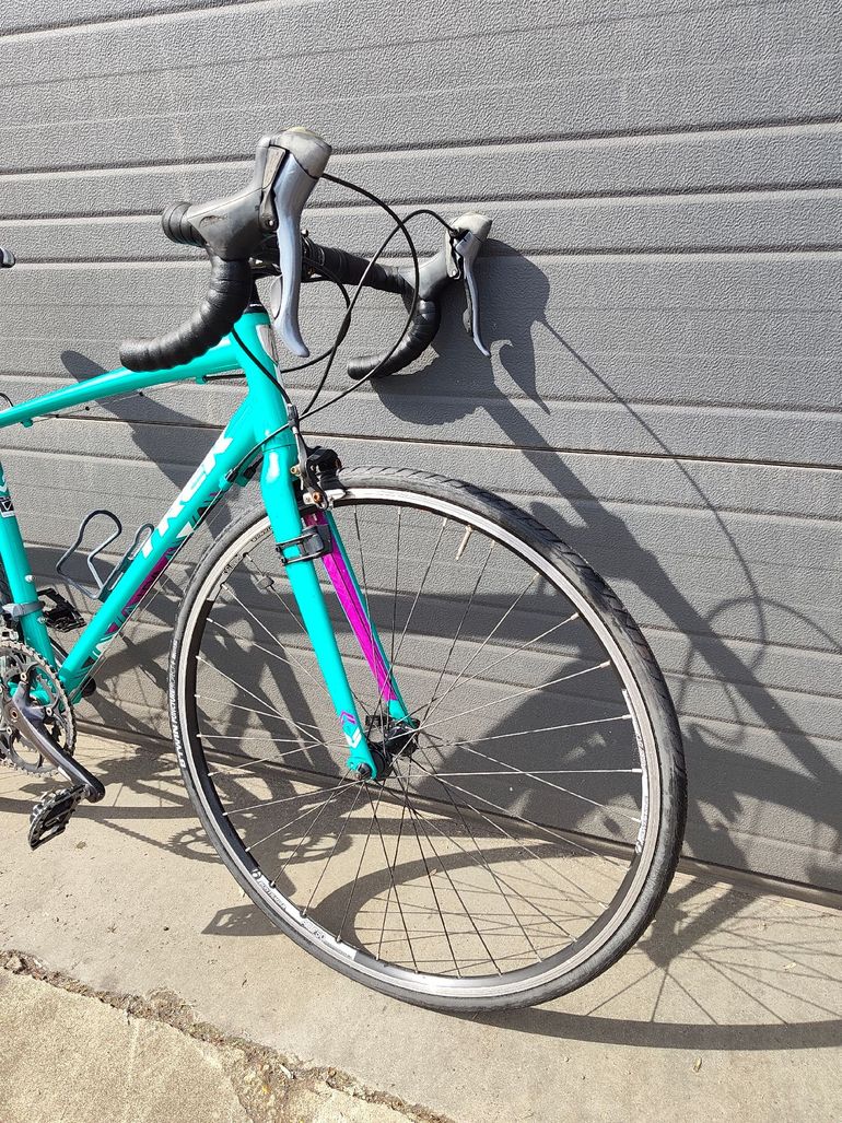 Used Trek Lexa Compact 2015 2015 Road & Gravel — image 4 of 9