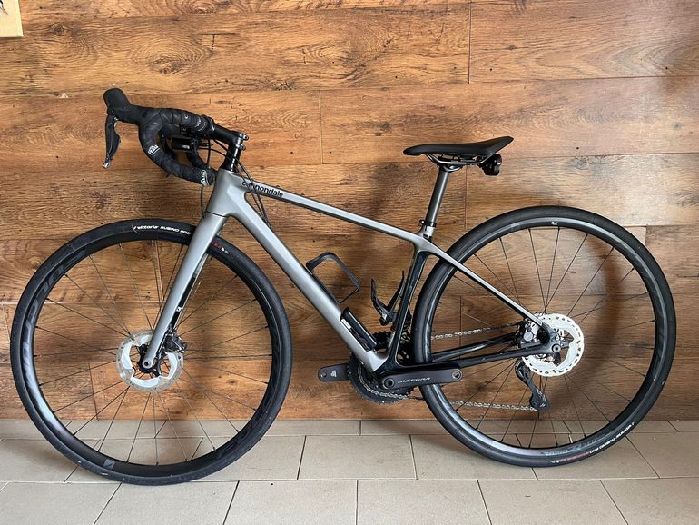 Used Cannondale Cannondale Synapse Carbon 2 RLE Ultegra Di2 ( S ) 2024 Road & Gravel, Light Gray — image 2 of 10