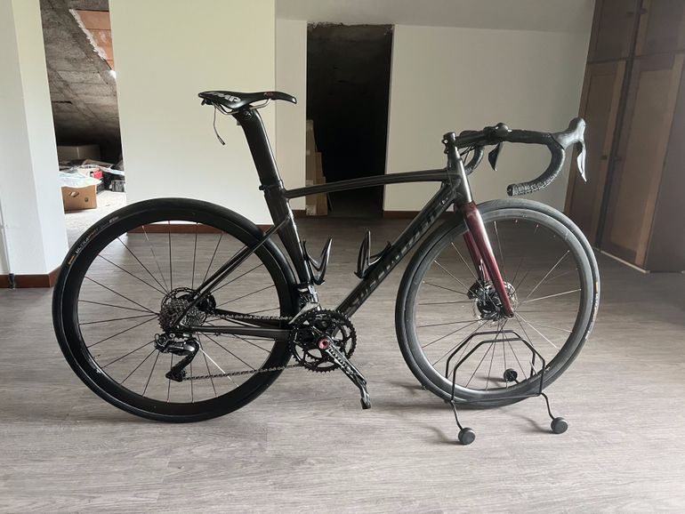 Used Specialized Specialized Allez Sprint 2020 Road & Gravel, Red — image 1 of 9