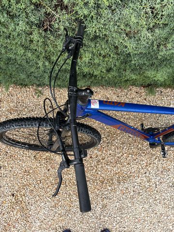Ghost Kato Pro 29 2024 2024 Mountainbike de segunda mano, Azul — imagen 3 de 15