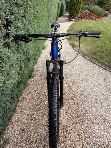 Ghost Kato Pro 29 2024 2024 Mountainbike de segunda mano, Azul — imagen 2 de 15