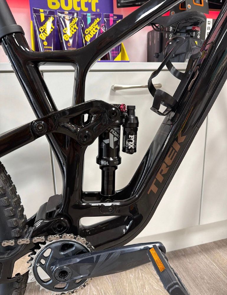 Used Trek Fuel EX 9.8 GX AXS T-Type Gen 6 2025 2025 Mountainbike — image 3 of 3