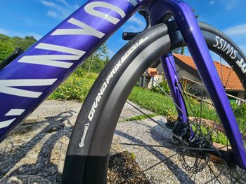Used Canyon Ultimate CF SLX 9 Disc Di2 2021 2021 Road & Gravel, Purple — image 15 of 21
