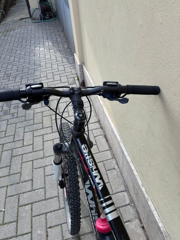 Used Whistle Miwok 1052D 2015 2014 Mountainbike, Black, 26 — image 5 of 14