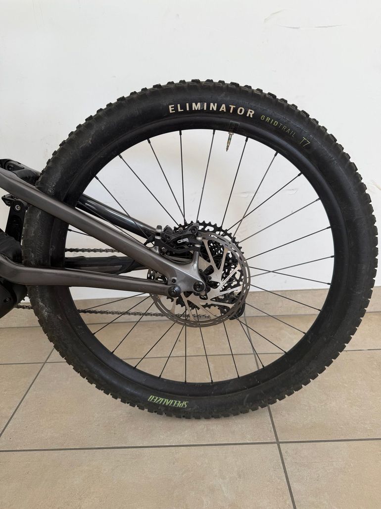 Used Specialized Turbo Levo 3 Comp Carbon 2022 2022 Mountainbike, Black, 29, 27.5 — image 6 of 11