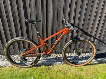 Used Trek Top Fuel 9.9 XX AXS T-Type 2024 2024 Mountainbike — image 2 of 7