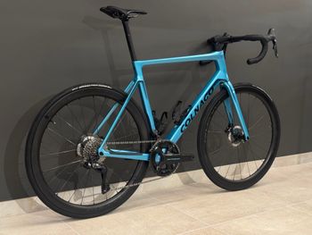 Used Colnago V4 Shimano Ultegra Di2 2025 2025 Road & Gravel, Blue — image 3 of 5