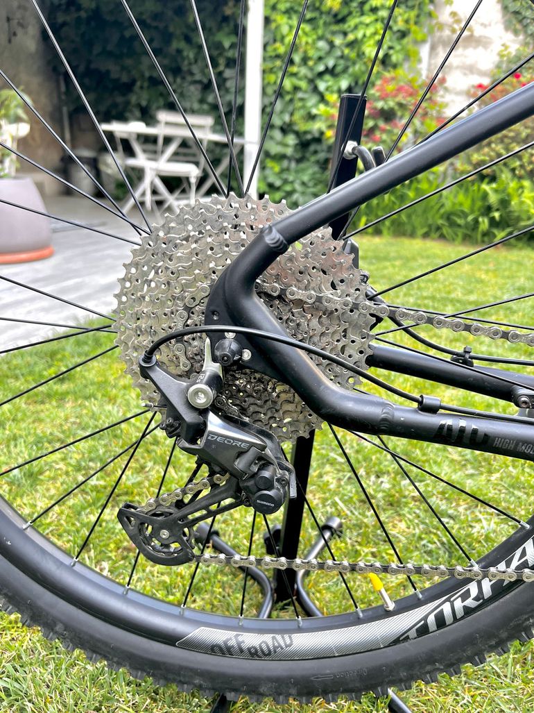 Used Torpado Torpado Custom Shimano Deore 2023 Mountainbike, Black — image 3 of 10