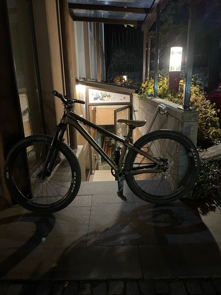 Used Rose THE BRUCE 1 2023 2023 Mountainbike, Black, 26 — image 4 of 6