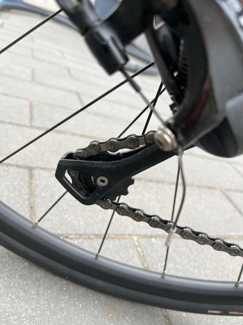 Used Trek Domane S 5 Disc 2017 2017 Road & Gravel, Black — image 20 of 31