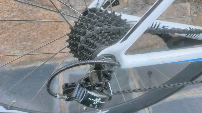 Used Giant TCR Advanced SL 1 2017 2017 Road & Gravel — image 3 of 12