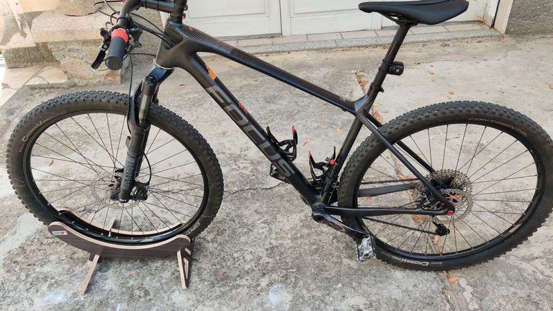 Używany Focus RAVEN 8.7 2019 2019 Mountainbike — zdjęcie 8 z 9