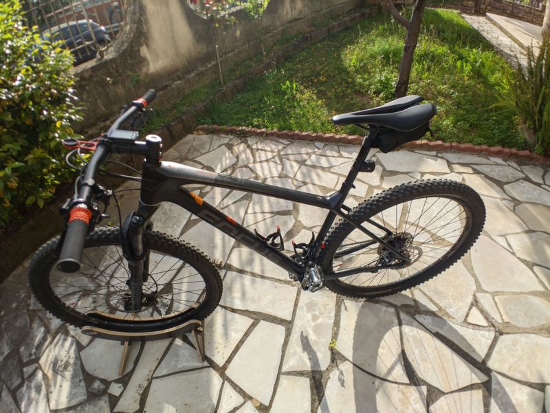 Używany Focus RAVEN 8.7 2019 2019 Mountainbike — zdjęcie 3 z 9