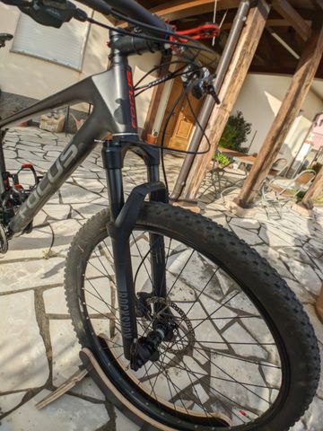 Używany Focus RAVEN 8.7 2019 2019 Mountainbike — zdjęcie 5 z 9