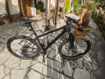 Używany Focus RAVEN 8.7 2019 2019 Mountainbike — zdjęcie 2 z 9