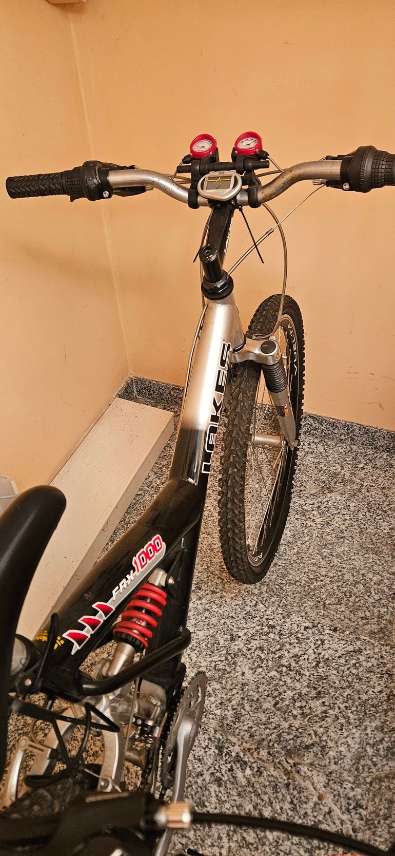 Used lakes Lakes FSP 2000 2003 Mountainbike, Red — image 1 of 4