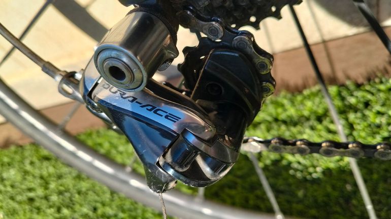 Used Canyon Canyon Ultimate CF SLX 2016 Road & Gravel — image 15 of 17