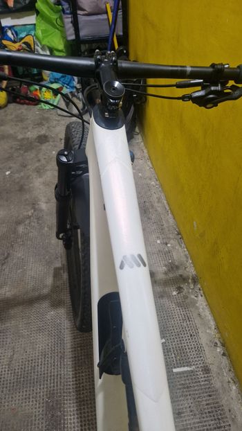 Used Specialized Epic 8 EVO Pro Frameset - FOX FLOAT Factory 2024 2024 Mountainbike, White, 29 — image 8 of 12