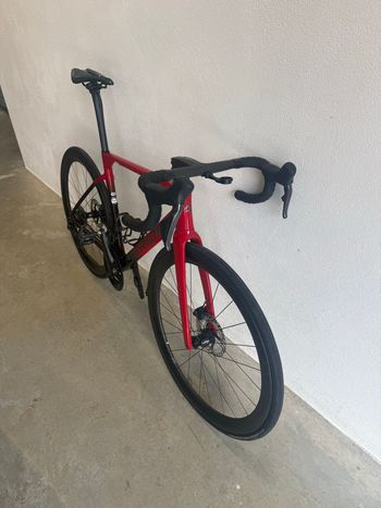 Used Merida SCULTURA 9000 2025 2025 Road & Gravel, Red — image 3 of 7