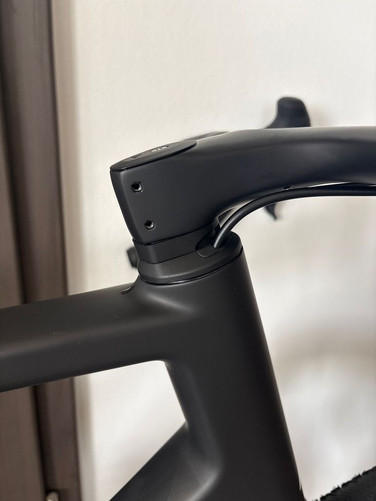 Used Canyon Grail CFR Di2 2024 2024 Road & Gravel, Black — image 10 of 12
