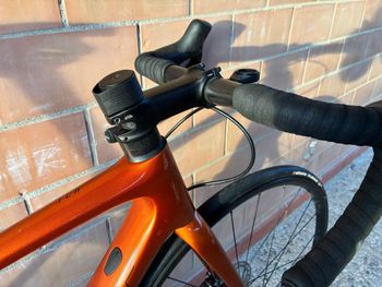 Used Giant TCR Advanced Pro Disc 0 Ultegra Di2 2022 2022 Road & Gravel, Orange — image 5 of 17