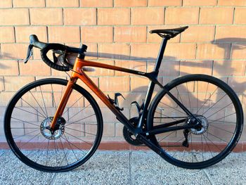 Used Giant TCR Advanced Pro Disc 0 Ultegra Di2 2022 2022 Road & Gravel, Orange — image 12 of 17