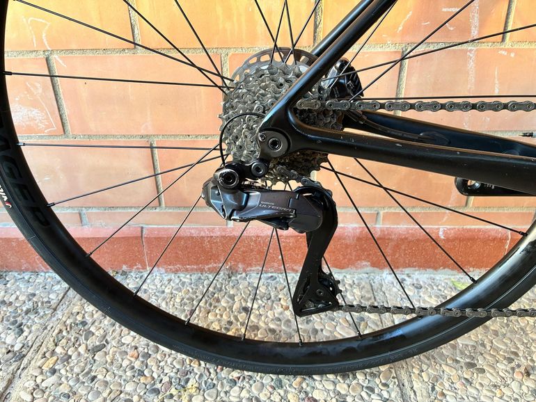 Used Giant TCR Advanced Pro Disc 0 Ultegra Di2 2022 2022 Road & Gravel, Orange — image 3 of 17