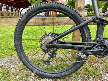 Orbea RISE H10 2022 2022 Mountainbike usato, Grigio chiaro — immagine 3 di 6