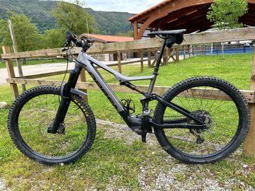 Orbea RISE H10 2022 2022 Mountainbike usato, Grigio chiaro — immagine 2 di 6