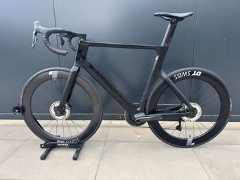 Used Canyon Aeroad CF SLX 8 Di2 2023 2023 Road & Gravel, Black — image 10 of 10