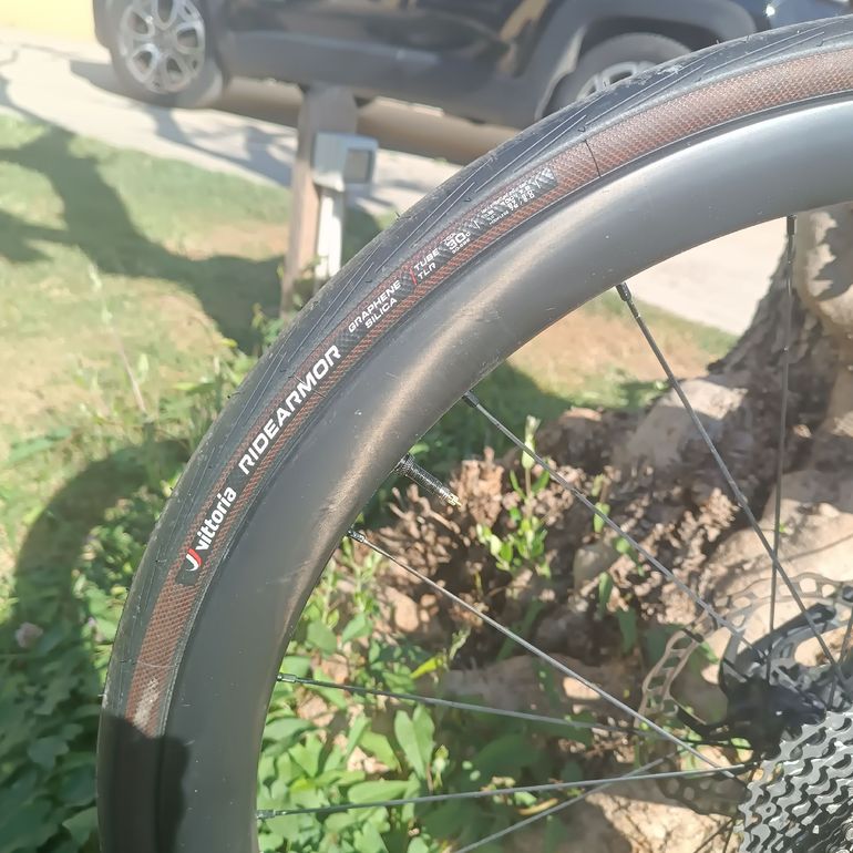 Used Trek Madone SLR 9 Gen 8 2025 2025 Road & Gravel, Black — image 3 of 8