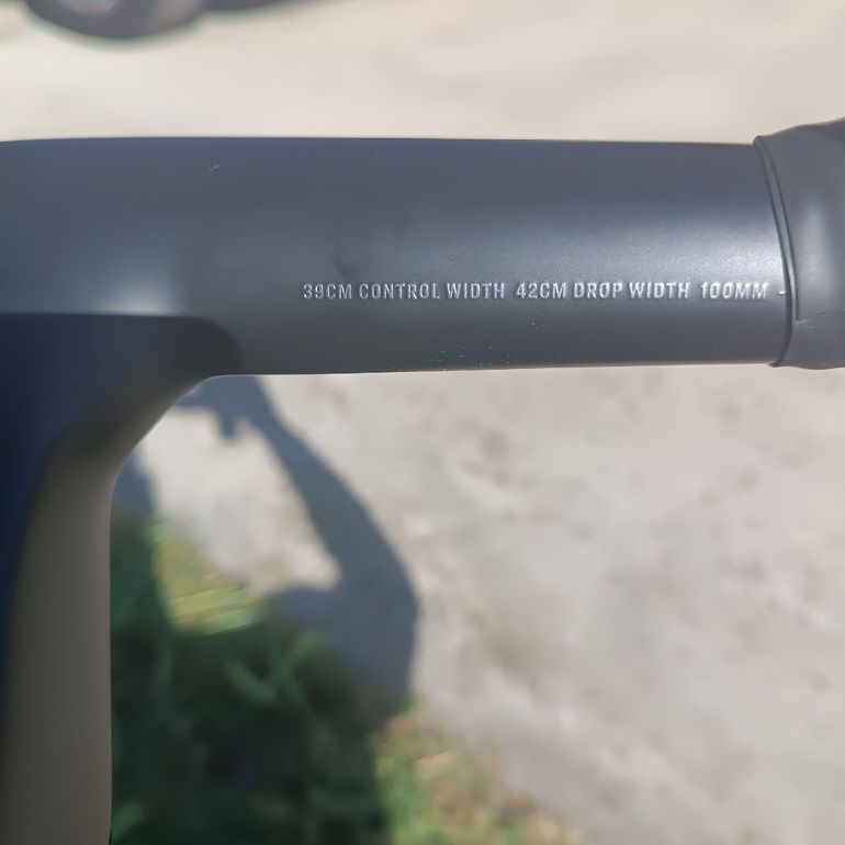 Used Trek Madone SLR 9 Gen 8 2025 2025 Road & Gravel, Black — image 6 of 8