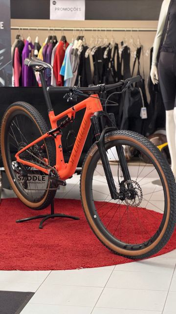 Used Specialized Epic Expert 2021 2021 Mountainbike, Orange, 29 — image 4 of 6