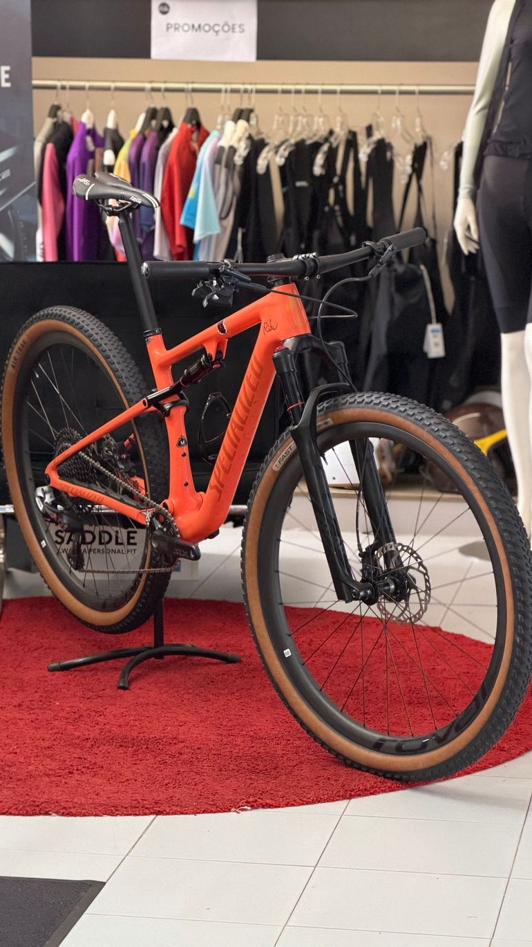 Used Specialized Epic Expert 2021 2021 Mountainbike, Orange, 29 — image 4 of 6