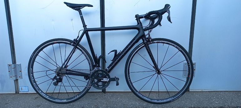 Used Cannondale SuperSix EVO Shimano 105 2018 Road & Gravel — image 1 of 12