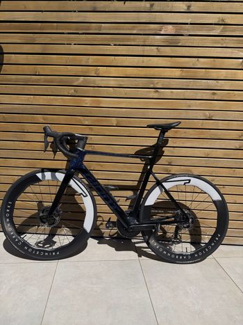 Used Giant Propel Advanced SL 0 2023 2023 Road & Gravel, Black — image 9 of 17