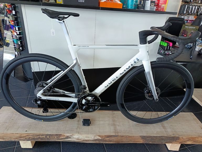 Used Guerciotti Veloce Shimano Dura Ace Di2 2022 Road & Gravel, White — image 1 of 3