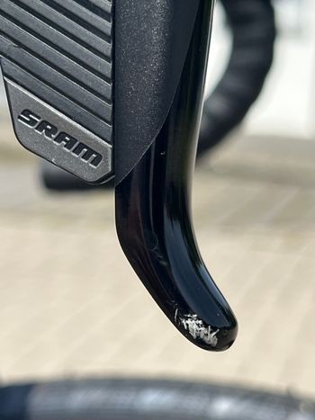 Used Canyon Ultimate CF SL 7 eTap 2023 2023 Road & Gravel — image 8 of 10