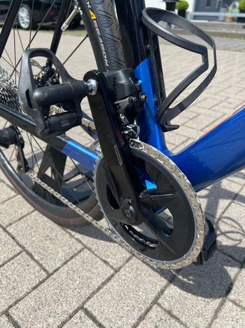 Used Canyon Ultimate CF SL 7 eTap 2023 2023 Road & Gravel — image 5 of 10