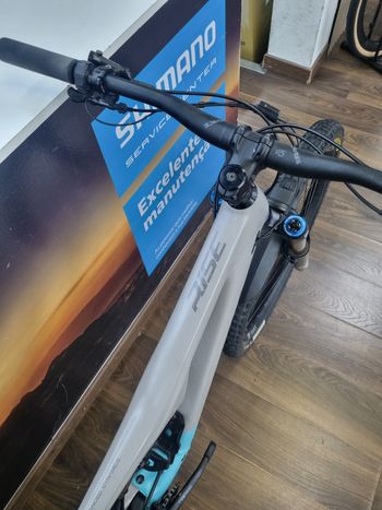 Used Orbea RISE H10 2024 2024 Mountainbike, Light Gray, 29 — image 7 of 13