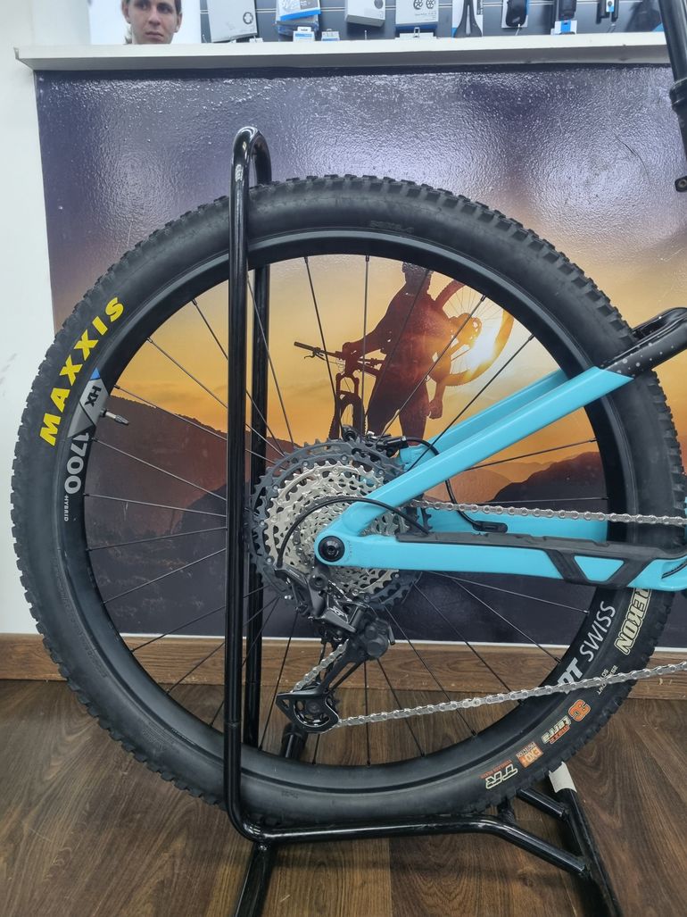 Used Orbea RISE H10 2024 2024 Mountainbike, Light Gray, 29 — image 3 of 13
