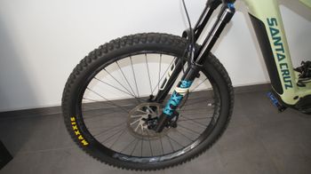 Used Santa Cruz HECKLER GX AXS / Carbon C / MX 2023 2023 Mountainbike, Green, 29, 27.5 — image 7 of 13