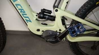 Used Santa Cruz HECKLER GX AXS / Carbon C / MX 2023 2023 Mountainbike, Green, 29, 27.5 — image 6 of 13