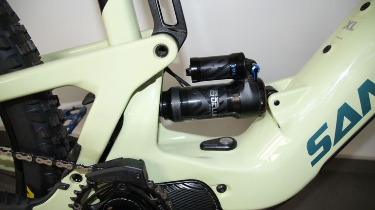 Used Santa Cruz HECKLER GX AXS / Carbon C / MX 2023 2023 Mountainbike, Green, 29, 27.5 — image 10 of 13