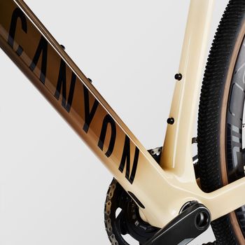Used Canyon Grail CF SLX 9 eTap 2023 2023 Road & Gravel, Black — image 3 of 3