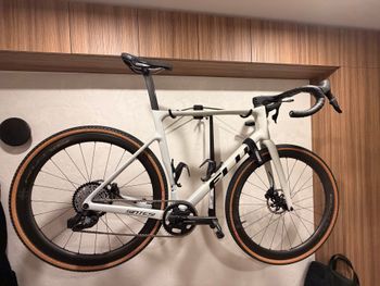 Used MaxCursor MaxCursor Custom SRAM Force eTap AXS 2025 Road & Gravel