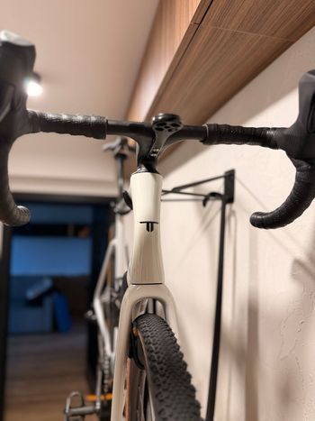 Used MaxCursor MaxCursor Custom SRAM Force eTap AXS 2025 Road & Gravel, White — image 8 of 17
