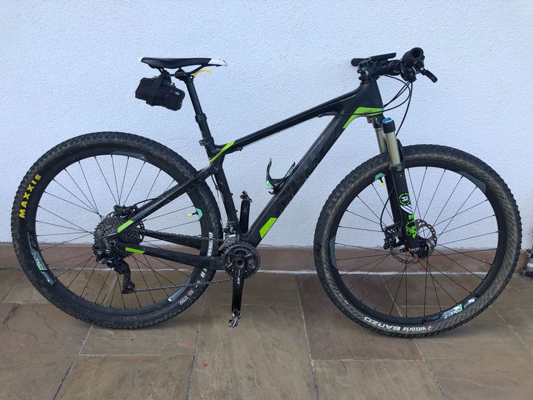 Gebrauchtes Giant XTC Advanced 29er 1 2016 2016 Mountainbike, Schwarz, 29 — Bild 1 von 6