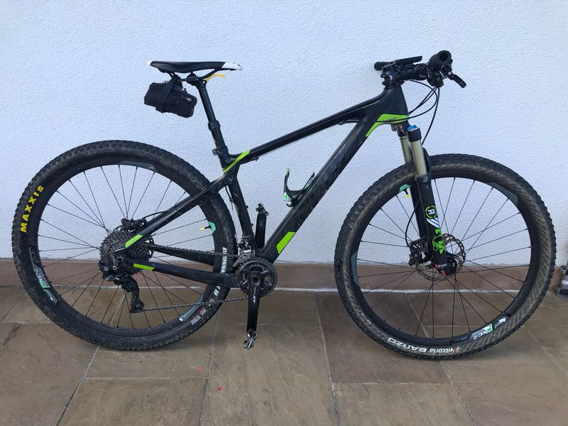 Tweedehands Giant XTC Advanced 29er 1 2016 2016 Mountainbike — afbeelding 1 van 6